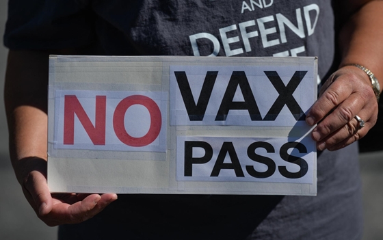 Negatív teszthez köti a belépést Olaszország az unióból érkezőknek