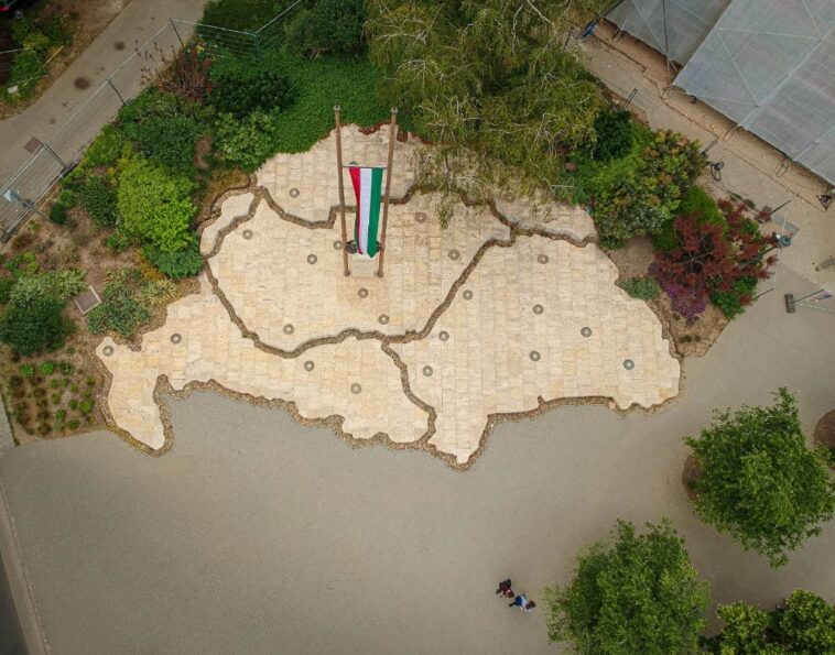 Kecskeméten tüntet a Mi Hazánk az oltások kötelzővé tétele ellen