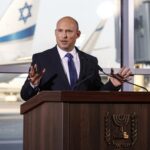 Történelmi látogatáson az izraeli miniszterelnök az Egyesült Arab Emírségekben