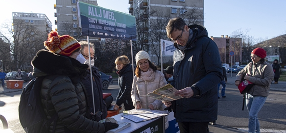 Fudan: Mintegy húszezer aláírást gyűjtött az ellenzék, miközben a kormány folytatja a projekt előkészítését
