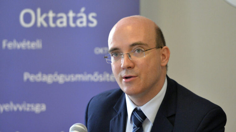 A kormány szerint nem fognak hiányozni az oltatlan tanárok