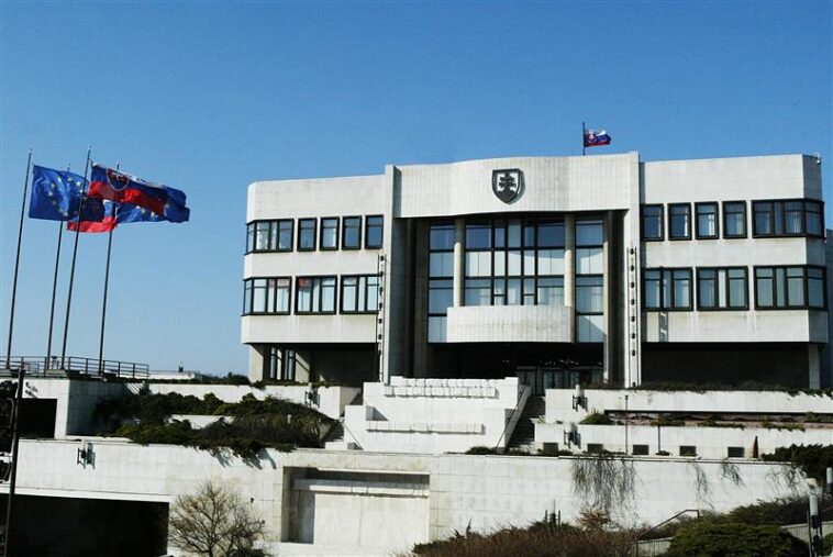 A parlamentbe mérte a Szövetséget a Polis