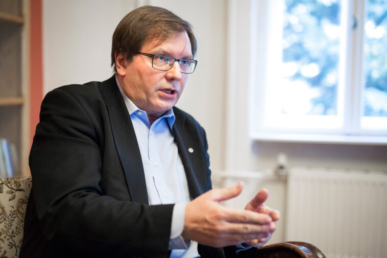 Fabiny Tamás: Isten az örök békét és kiengesztelődést kéri