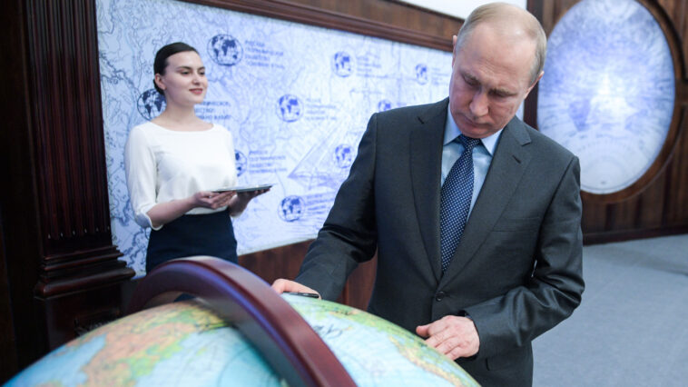 Ezért nézi Putyin állandóan a térképet – Mi fenyegetheti Oroszország biztonságát?