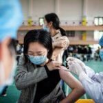 Pár koronavírusos eset miatt teljesen lezárnak egy 13 milliós várost Kínában