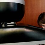 A nyalogatható TV hírére felizzott a felnőtt tartalom iránti kereslet