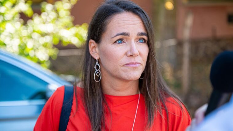 Pénzszórást tartott a távozó Novák Katalin: a NER barátainak is jutott belőle