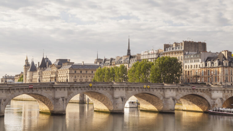 Koronavírus: döbbenetesen gyorsan terjed a járvány Franciaországban, új korlátozások jönnek