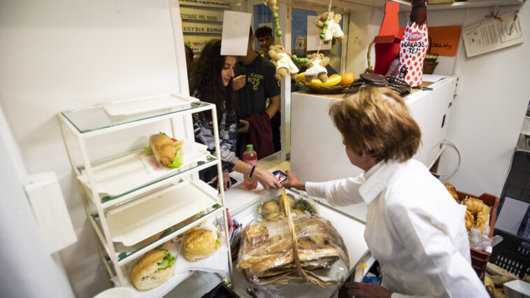 Változás a SZÉP-kártyáknál: fontos információt közölt a kormány