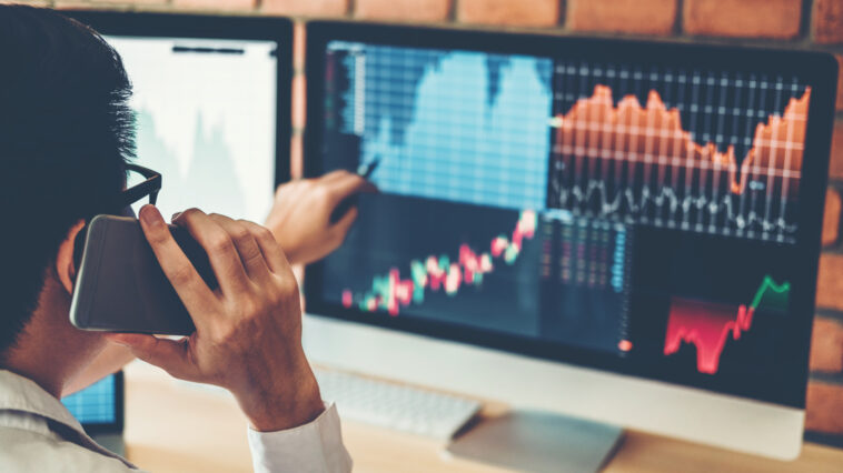 Őszi zuhanásával a világ legrosszabb devizái közé került a forint