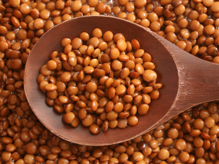 Az újévi népszokások főként a gazdagság és a szerencse bevonzására szolgálnak