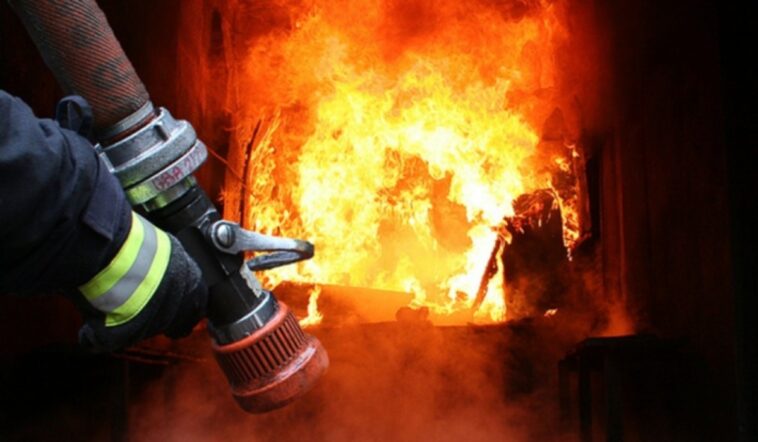 Kigyulladt egy kávézó Jánosiban