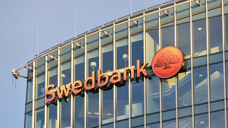 Súlyos pénzügyi bűncselekményekben lehet érintett a Swedbank volt vezérigazgatója