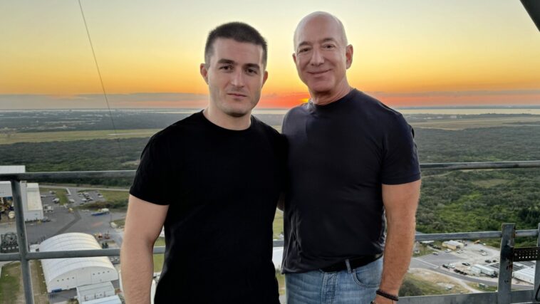 „A kompromisszum sokszor a legrosszabb megoldás” – Jeff Bezos meglepő bölcsessége a döntéshozatalról