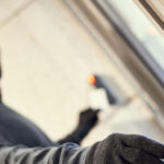 Símaszkos banda rabolt ki egy ékszerboltot Veszprémben