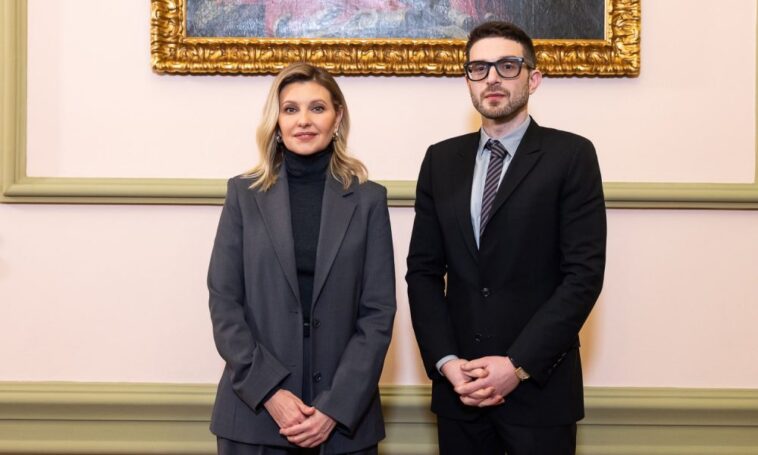 Alex Soros visszatért Kijevbe, Zelenszkij feleségével kötött megállapodást