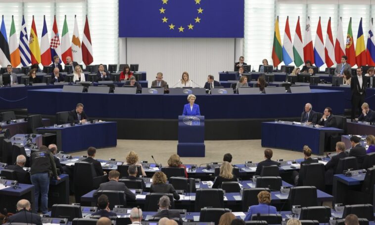 Az Európai Bizottság is elfogadta a saját szuverenitásvédelmi törvényét