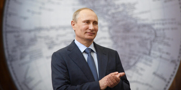 Nagy a baj: egymást fenyegetik az amerikaiak és az oroszok az atomfegyverekkel