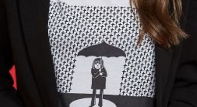 Blaszfémikus pólóval robbant be Lengyelország új családügyi minisztere