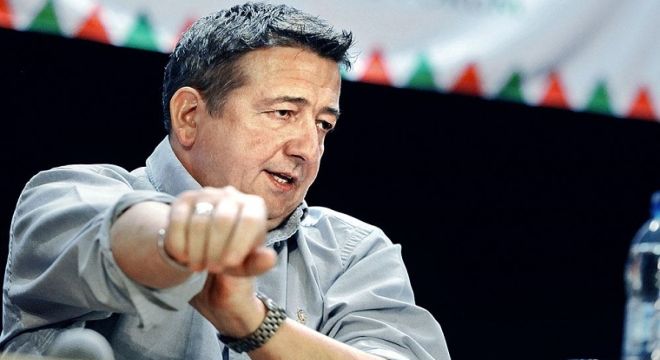 Bayer Zsolt a belga miniszterelnökről: Büdös nagy bunkó