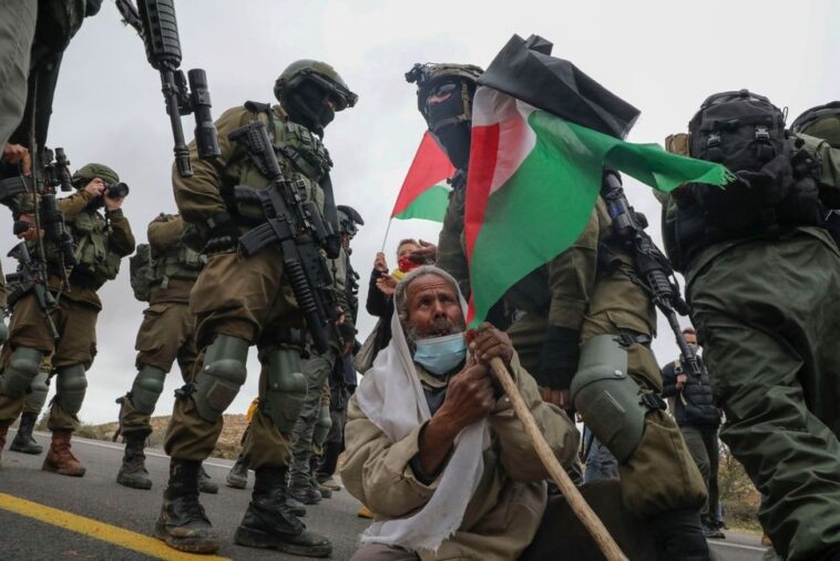 Több zsidót, kevesebb palesztint