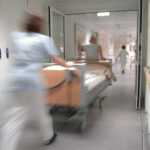 Egészen durva kórházi várólisták alakultak ki Magyarországon, valakinek 2025-ig kell várnia