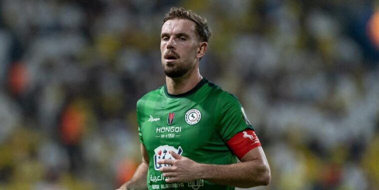 Elege lett az angol válogatott sztárfocistának, menekülni akar Szaúd-Arábiából