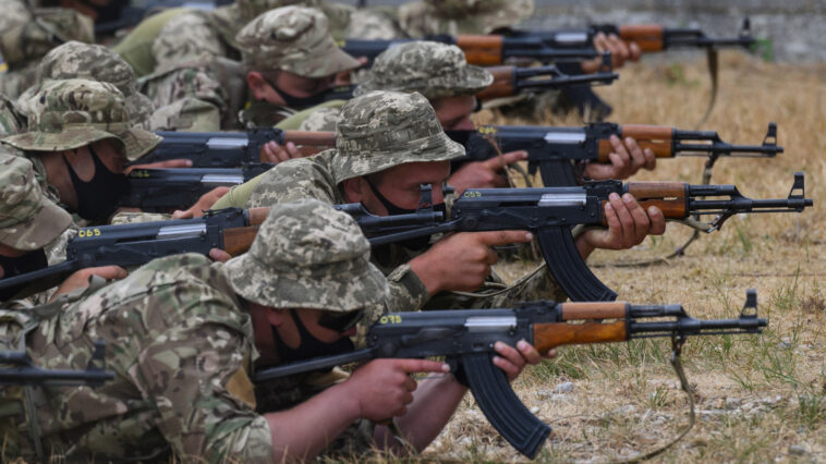 Már úton az utánpótlás: az egyik legerősebb NATO-tagállam siet az ukrán katonák segítségére
