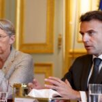 Váratlanul lemondott a francia miniszterelnök