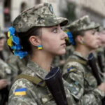 Ukrajna 50 ezer női katonai egyenruhát vásárolt