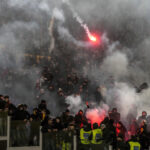 Óriási botrány az Olasz Kupában: tűzijátékokkal lőtték egymást rivális csapat szurkolói