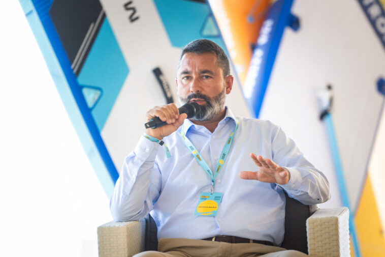 Hidvéghi Balázs: Ordító kettős mércét látni Brüsszeltől