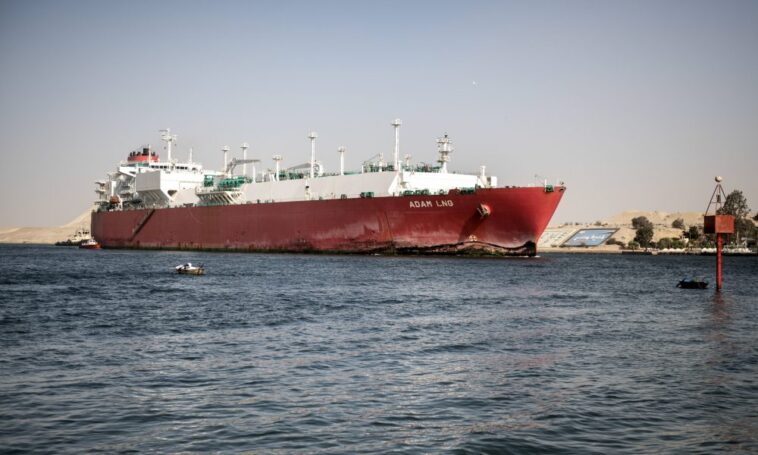 A jemeni húszi lázadók rakétával eltaláltak egy amerikai teherhajót