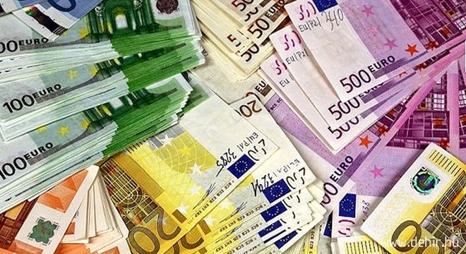 Koszovó bevezeti az eurót, a szerbek háborognak