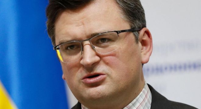 Kuleba ideges: Észak-Korea jobban ellátja Oroszországot lövedékekkel, mint a Nyugat Ukrajnát