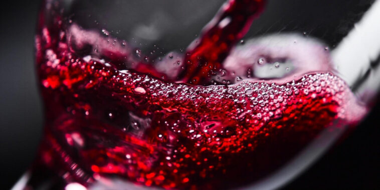 Kiderült, mennyire veszélyes alkoholt inni ezekre a sokak által használt gyógyszerekre