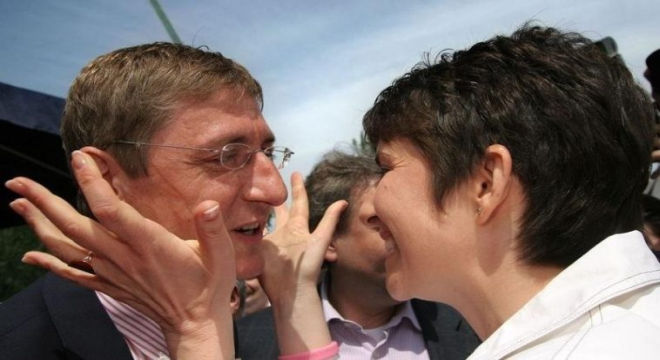 Új luxusfészekbe költözhetnek Gyurcsányék, az Apró-villát is megtarthatják