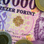 Megszédült a forint, 387 felett is volt az euró