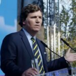 Newsweek: az EU kitiltaná Tucker Carlson amerikai újságírót a Putyin-interjú miatt