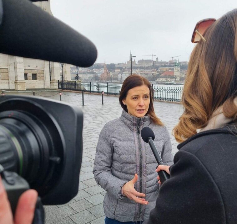 Dúró Dóra: Novák Katalinnak igenis vállalnia kell a politikai következményeket