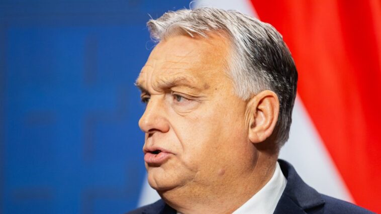 Benyújtotta az alkotmánymódosítást Orbán, ezzel a mondattal egészülhet ki az Alaptörvény