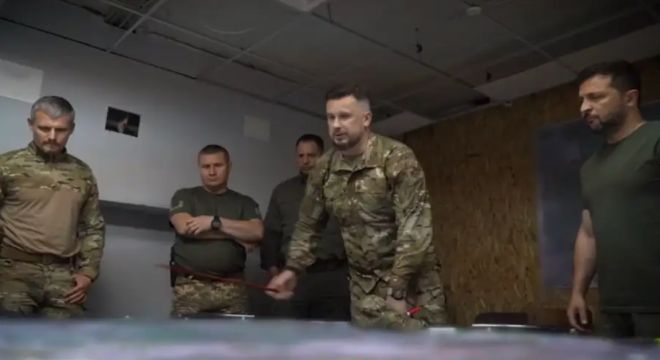 Teljes a káosz Ukrajnában: Zelenszkij folytatja a tisztogatást