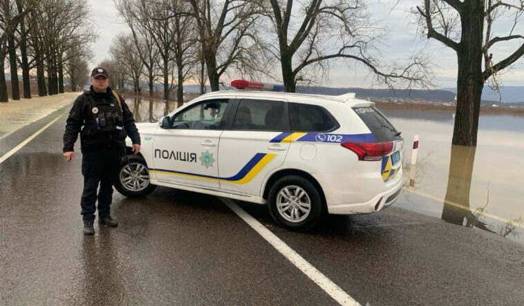 Az árvíz miatt lezárták a Munkács–Rohatin autóutat