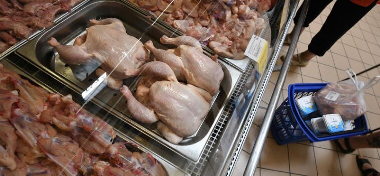 Mostantól beleszámít az inflációba a csirke far-hát, kikerült a GPS és a zsebszámológép