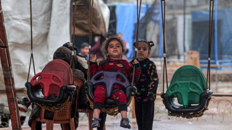 Brit hajót támadtak meg a Vörös-tengeren