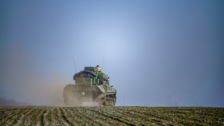 Egyre nagyobb bajban az ukránok: már Szjeverne is orosz irányítás alatt