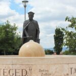 Leszedetik Balog Zoltán nevét és idézetét a Reformátorok terének szoborcsoportjáról