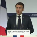 Macron kitart a hajmeresztő állításai mellett