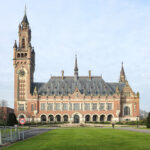 Elfogatóparancsot adott ki a Nemzetközi Büntetőbíróság két orosz tábornok ellen