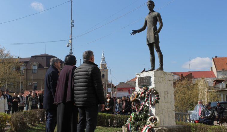 ’48–49 fiataljaira emlékeztek Beregszászban